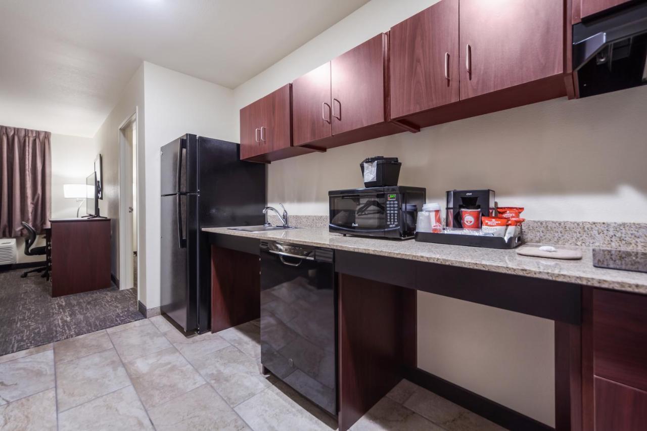 Cobblestone Inn & Suites-Fremont Buitenkant foto