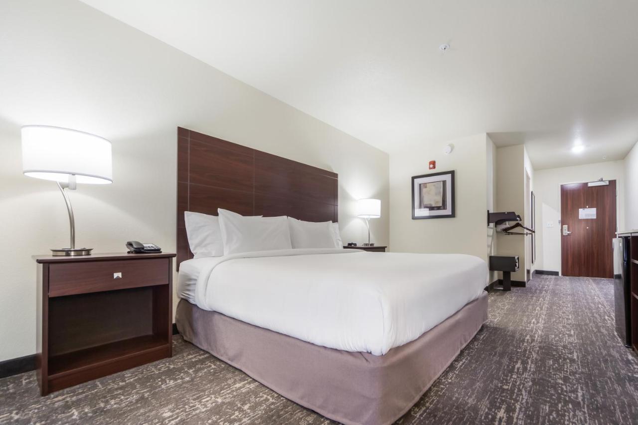 Cobblestone Inn & Suites-Fremont Buitenkant foto