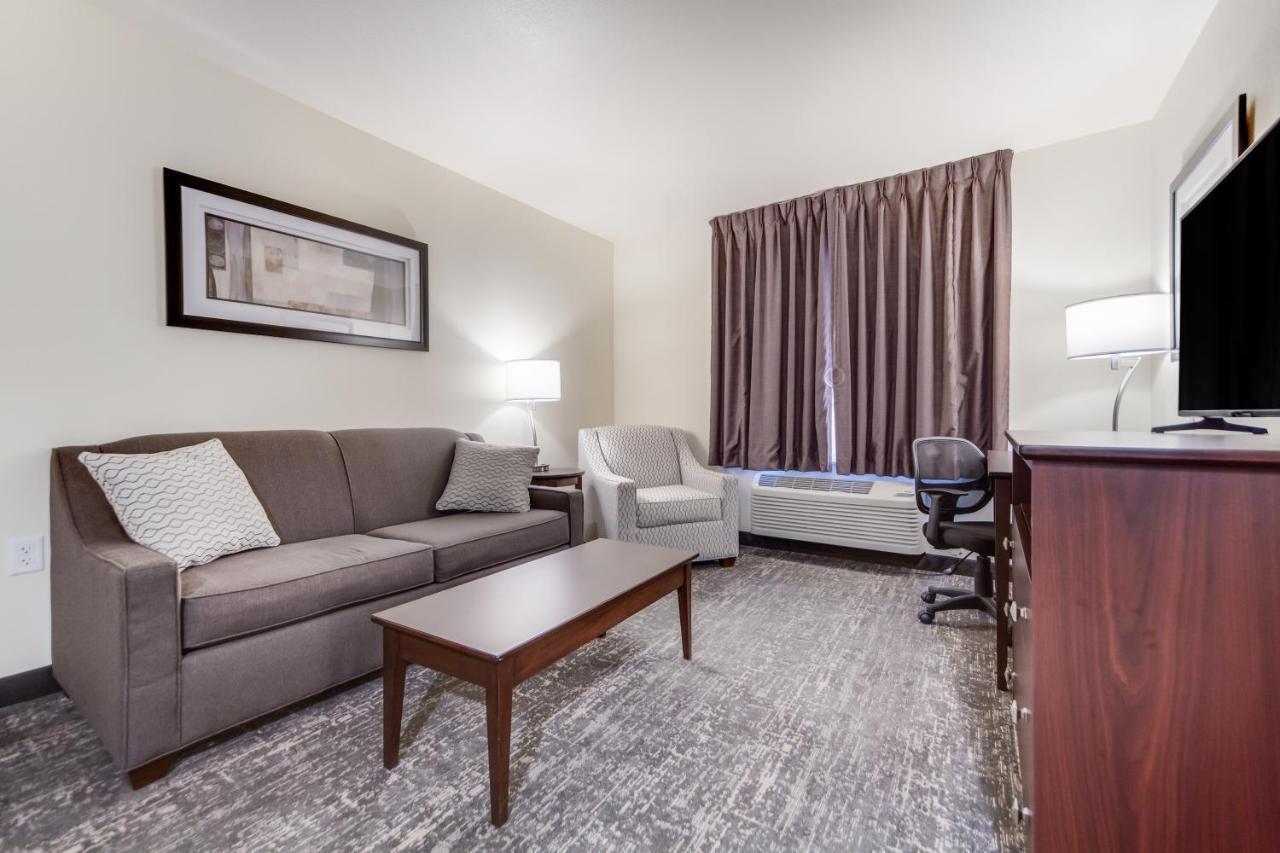 Cobblestone Inn & Suites-Fremont Buitenkant foto