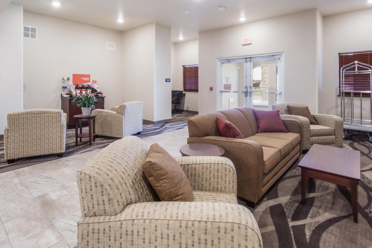 Cobblestone Inn & Suites-Fremont Buitenkant foto
