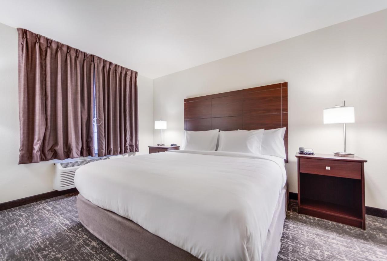 Cobblestone Inn & Suites-Fremont Buitenkant foto