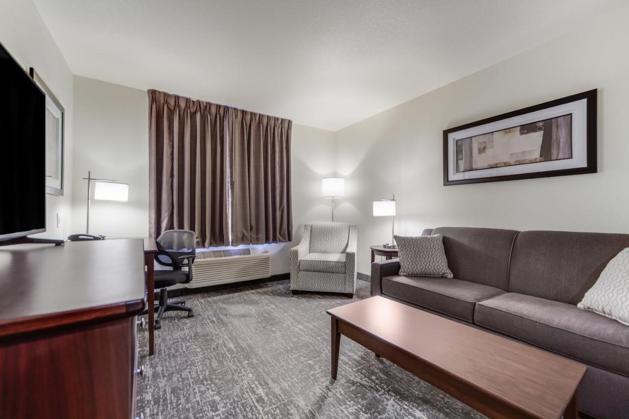 Cobblestone Inn & Suites-Fremont Buitenkant foto